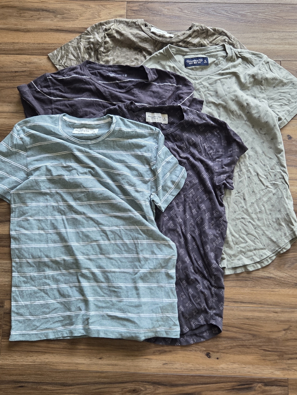 Abercrombie Casual Men's Crew Neck T-Shirt Bundle